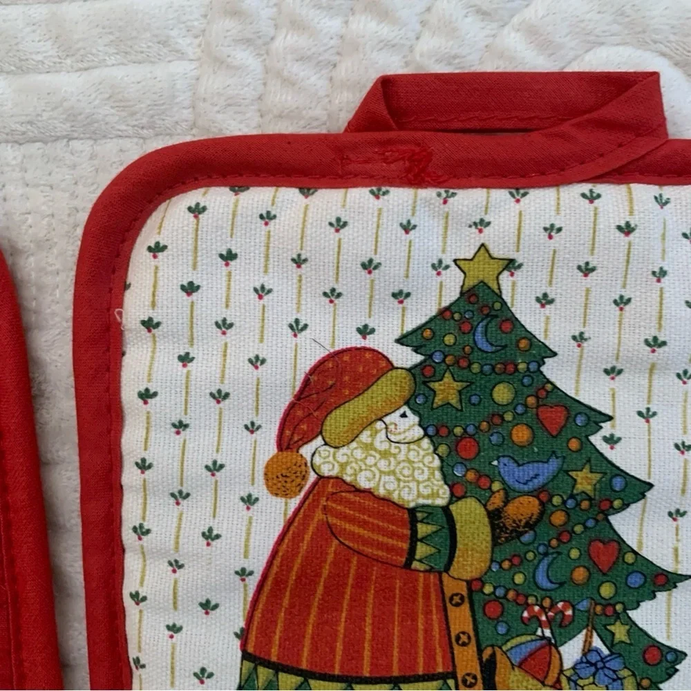 Vintage Christmas Santa Pot Holders Set
